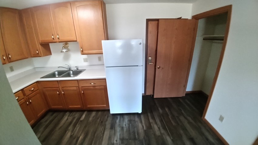 Picture of Pioneer Plaza apartment kitchen